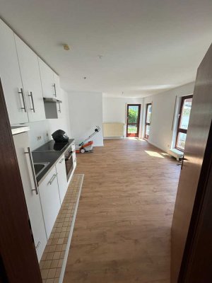 Schöne 2 Zi.-Wohnung mit Garten, EBK und TG Stellplatz - Erstbezug nach Sanierung