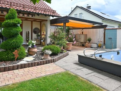 Landhaus mit Gartenidylle, Pool und Büroteil in Bergatreute