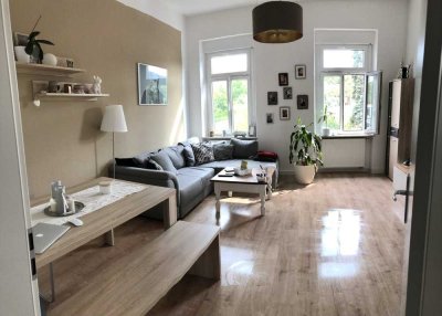 Freundliche 3 ZKB Wohnung in saniertem Altbau