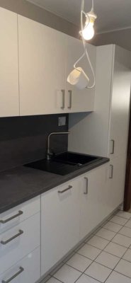 Vollständig renovierte Wohnung mit drei Zimmern und Einbauküche in Koblenz