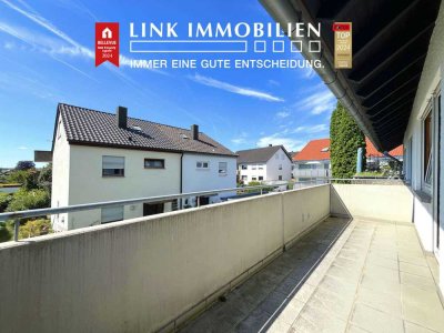 Modernisierte 3,5-Zi.-Wohnung mit Balkon, Einzelgarage und schöner Einbauküche in Wolfschlugen!***