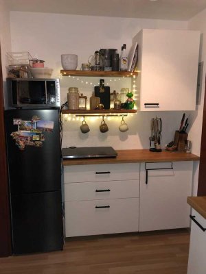 Zentrumsnahe Single-Wohnung mit schöner Terrasse, Küche und TG-Platz