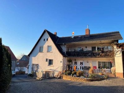 Geräumige 4-Zimmer-Wohnung mit Balkon und EBK in Büdingen