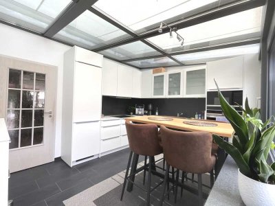 Idyllisch gelegenes Reihenhaus in Harleshausen – Stilvoll modernisiert, mit Garten