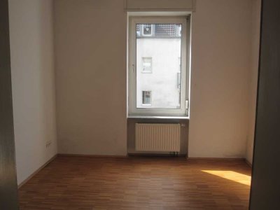 Im Herzen des Martinsviertels – Stilvolle 3-Zimmer-Wohnung mit Balkon