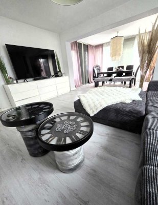 Erdgeschoss Wohnung 3,5 Zimmer 118 m² mit Terrasse & Garten