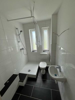 Erstbezug nach Sanierung: Freundliche 3-Raum-EG-Wohnung in Kassel