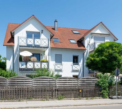 Bezugsfreie, moderne 3,5-Zimmer-Maisonette-Wohnung im Zentrum von Königsbrunn