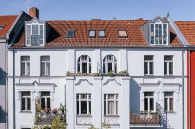 Hochwertig saniertes 1-Zimmer-Apartment mit Echtholzboden, Terrasse & hochmoderner Therme