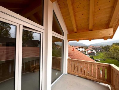 Neubau 3-Zimmer-Dachgeschoss- 
Wohnung mit Balkon