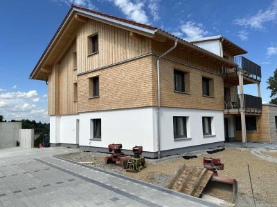 Großzügige 5-Zimmer-EG-Wohnung mit Terrasse in Waltenhofen / Oberdorf