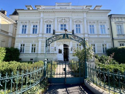 Villenetage in Bestlage - Individuell &amp; Exquisit mit privatem Garten in Baden