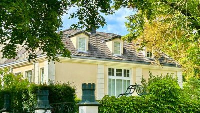 Komfortable Villa im Landhausstil in Berlin-Grunewald !