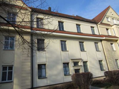 Ab 01.02.2026!!!Zwickau Marienthal Nähe HBK - 2-Raumwohnung mit Stellplatz und Balkon