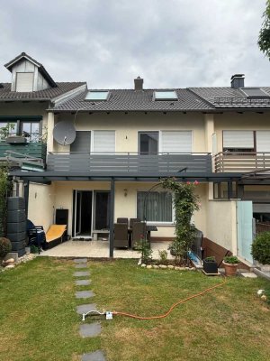 IMMO LOVE Friedberg - Modernisiertes RMH,140 m² Wfl., 245 m² Grund, Garage!