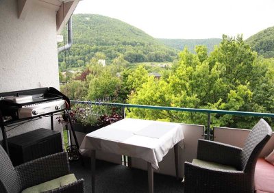 Helle 2-Zimmer Dachgeschosswohnung mit Balkon in Bad Urach