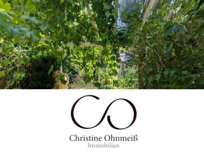 Für die kleine Familie: RMH statt Wohnung - mit schattiger Weinlaube und hübschem Gärtchen!