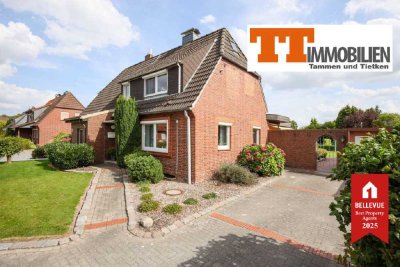 TT bietet an: Großzügige Doppelhaushälfte mit traumhaft schönem Gartengrundstück in ruhiger La