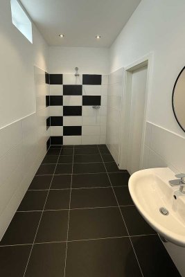 Achtung Eigennutzer: Kleine Wohlfühloase mit separater Hauseingangstür zu verkaufen!