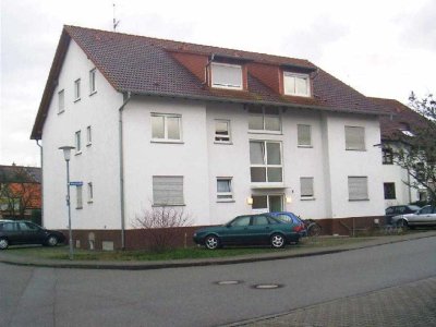 Schöne 3-Zimmerwohnung mit Küche, Diele und Bad   (5 Gehminuten zum Bahnhof - Linie S3 KA-HD-MA)