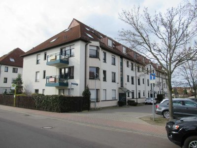 Helle 2-Zimmer-Wohnung mit Balkon und Einbauküche in Werder (Havel)