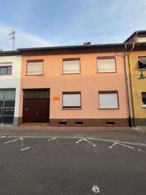 attraktives Ein- bis Zweifamilienhaus mit Potential