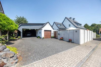 Einziehen und wohlfühlen: Stilvolles Einfamilienhaus mit traumhaftem Sommergarten