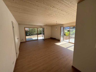 Geschmackvolle 1,5-Raum-Wohnung mit überdachter Terrasse in Achern Mösbach