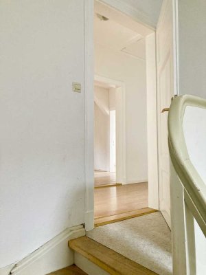 lichtdurchflutete 5-Zimmer-Dachgeschosswohnung im Herzen von Bückeburg