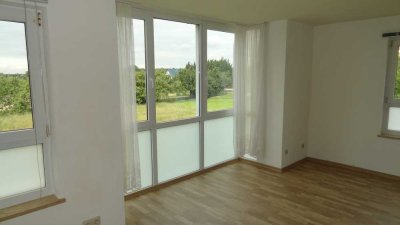 Erstbezug nach Renovierung - Günstige Singlewohnung mit Einbauküche in ruhigem Haus!