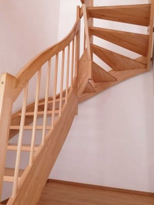 Sie lieben die Altstadt und suchen eine traumhafte 4-Raum-Maisonette-Wohnung.