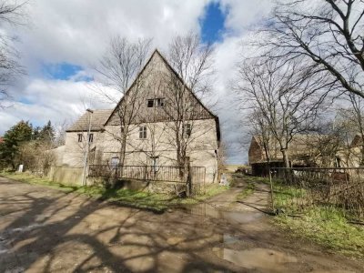 Historisches Fachwerkhaus auf weitläufigem Areal in Mühlberg/Elbe  *PROVISIONSFREI*