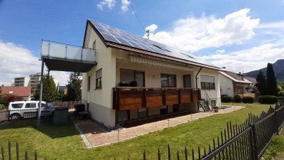 Schöne, gepflegte 4-Zimmer-Wohnung im DG mit Balkon und Einbauküche in Balingen