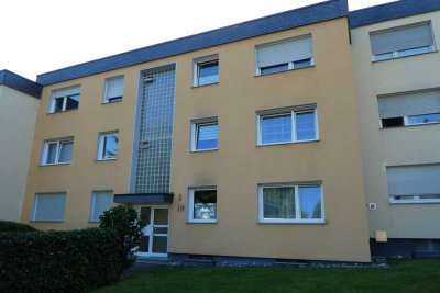 Modernisierte 3-Zimmer-Wohnung mit großem Balkon und heller Wohnatmosphäre