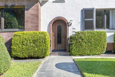 Charmante Dachgeschoss-Wohnung in Bestlage von Alt-Müngersdorf im Kölner Westen