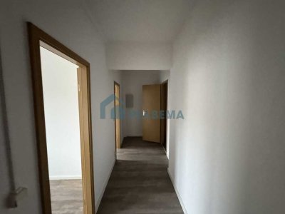 3 Zimmer Wohnung mit Balkon