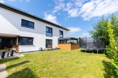 Luxuriöse Unternehmervilla in Feldrandlage von Schaafheim – Stil, Raum & Komfort auf top Niveau