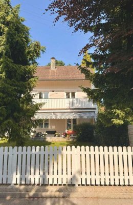 Vielseitiges Einfamilienhaus mit Einliegerwohnung - Ideal für Kapitalanleger/ Mehrgenerationenwohnen