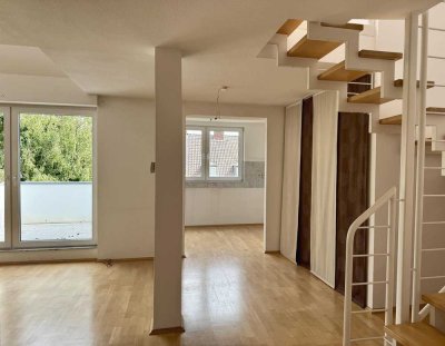 Stilvolle Dachgeschoss-Galeriewohnung mit Loggia