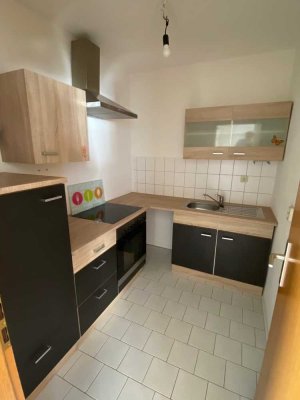 2-Raum-Wohnung möbliert/teilmöbliert mit Einbauküche