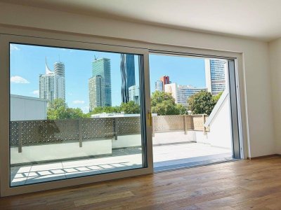 PROVISIONSFREI! Erstbezug nahe Donau – Klimatisierte Dachgeschoss-Wohnung 2 Terrassen · Fitnessraum · PKW-Stellplatz