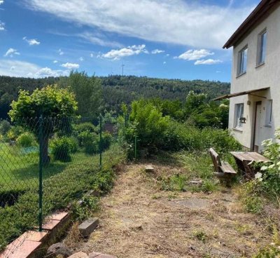 Handwerkerhaus mit Potenzial - Freistehendes Einfamilienhaus auf Traumgrundstück (1.000m²)