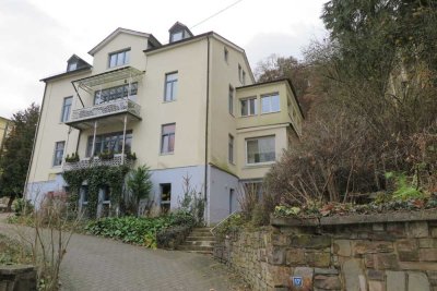 Vollständig renovierte 2-Raum-Wohnung mit Einbauküche in Schlangenbad