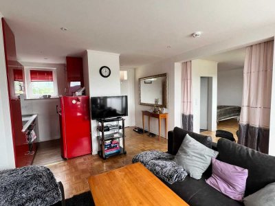 2 Zimmer Penthouse Wohnung mit großem Balkon