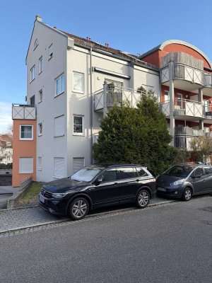 Helle und sehr ruhige 3-Zimmer-Dachgeschoss-Wohnung