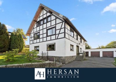 Sanierungsbedürftiges Ein- bis Zweifamilienhaus mit traumhaftem Ausblick in Simmerath-Dedenborn!