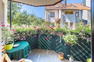 3-Zi-Wohnung (64 qm) mit Balkon und Blick ins Grüne in bester Lage