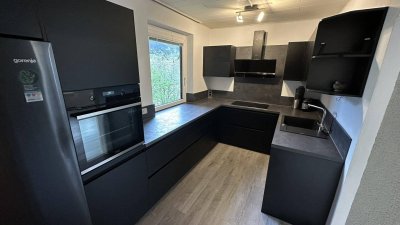 4 Zimmer Eigentumswohnung mit Loggia und Tiefgaragenabstellplatz mit Blick auf die Berge