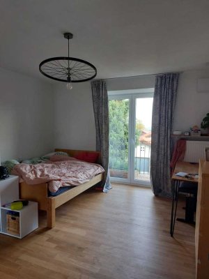 Moderne 2er WG in kernsanierter Wohnung - Zimmer mit Bergblick