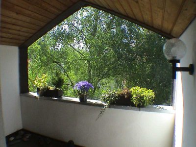 Ideales Investment in HEISINGEN: Schöne vermietete Zweiraumwohnung mit Südloggia in Seenähe